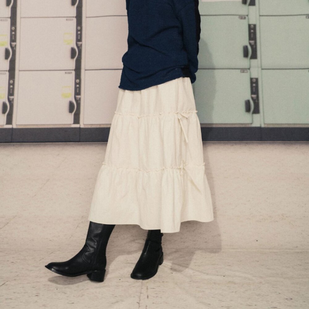 Elegant Cream Midi Skirt